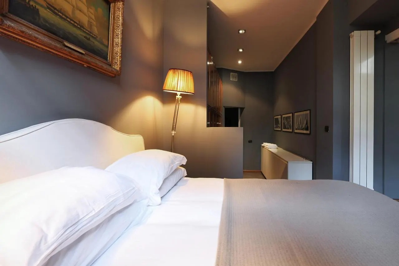Elegant Medici Apt 밀라노 0*,